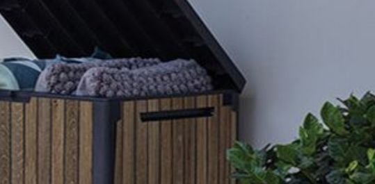 Signature 30 Gallon Deck Box - Walnut Brown