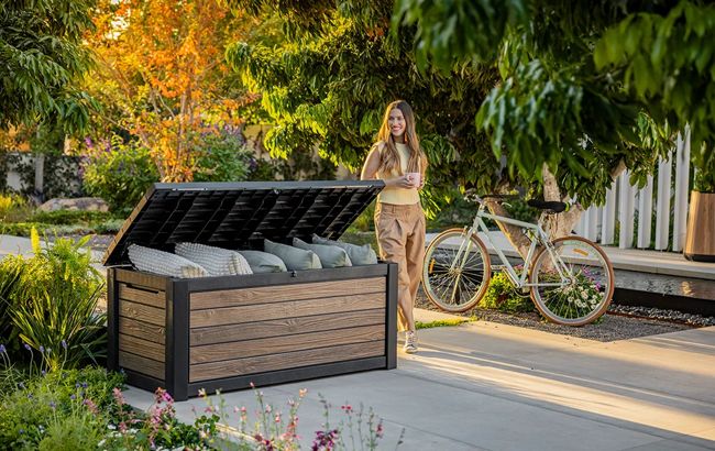 Signature 165 Gallon Deck Box - Walnut Brown