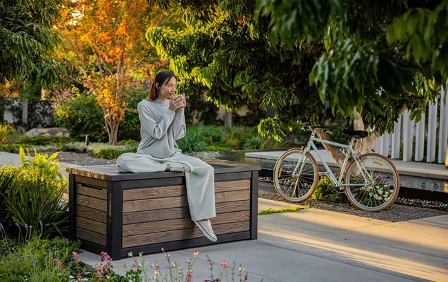 Signature 165 Gallon Deck Box - Walnut Brown